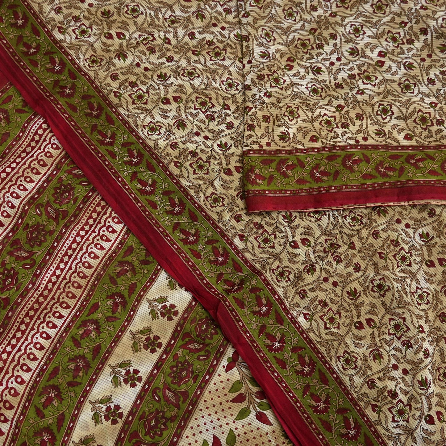 Indian Vintage Sari Green & Beige Printed Sarees 100% Pure Cotton Craft Fabric Soft 5Yd Sewing Sarong Wrap Floral Dress Making Crafting