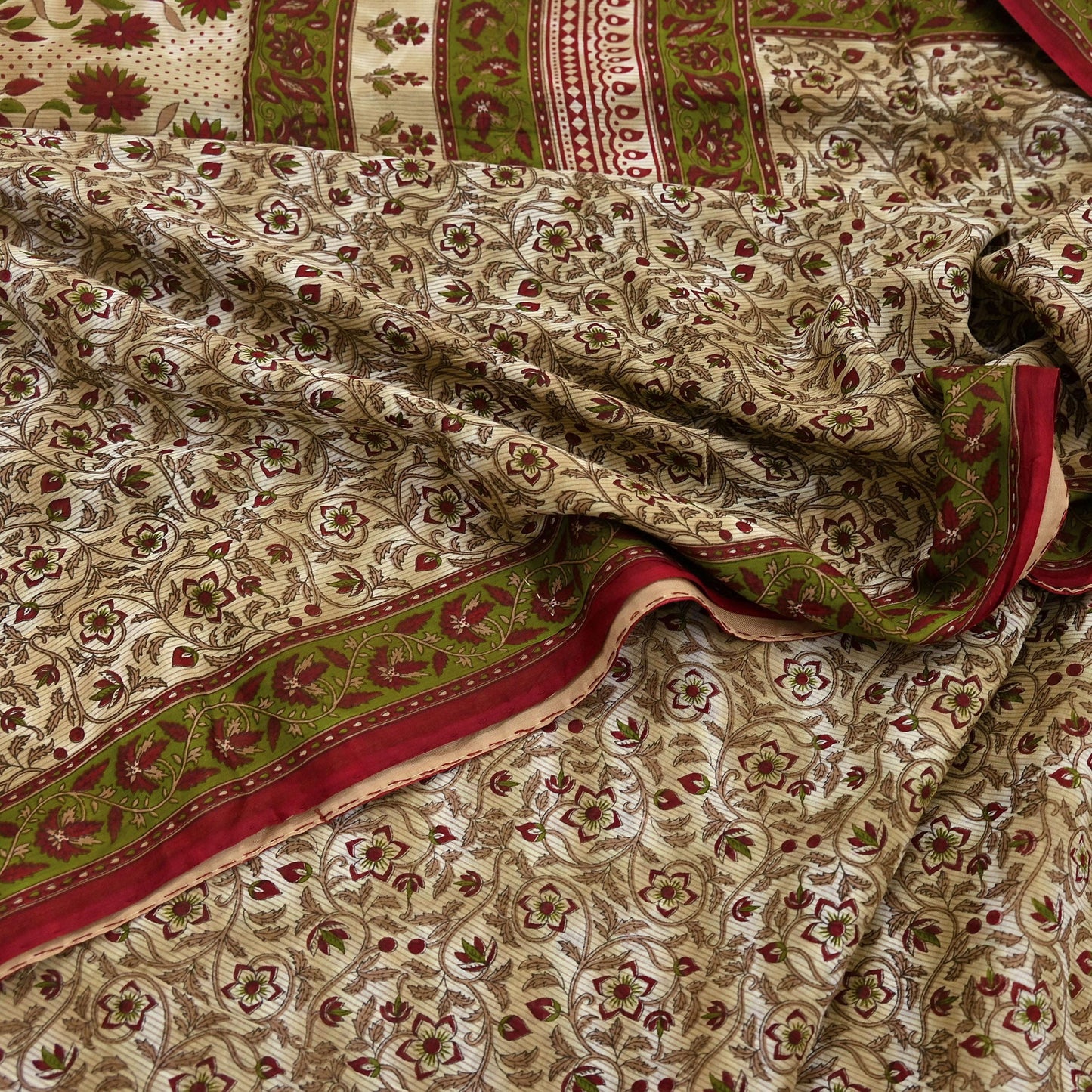 Indian Vintage Sari Green & Beige Printed Sarees 100% Pure Cotton Craft Fabric Soft 5Yd Sewing Sarong Wrap Floral Dress Making Crafting
