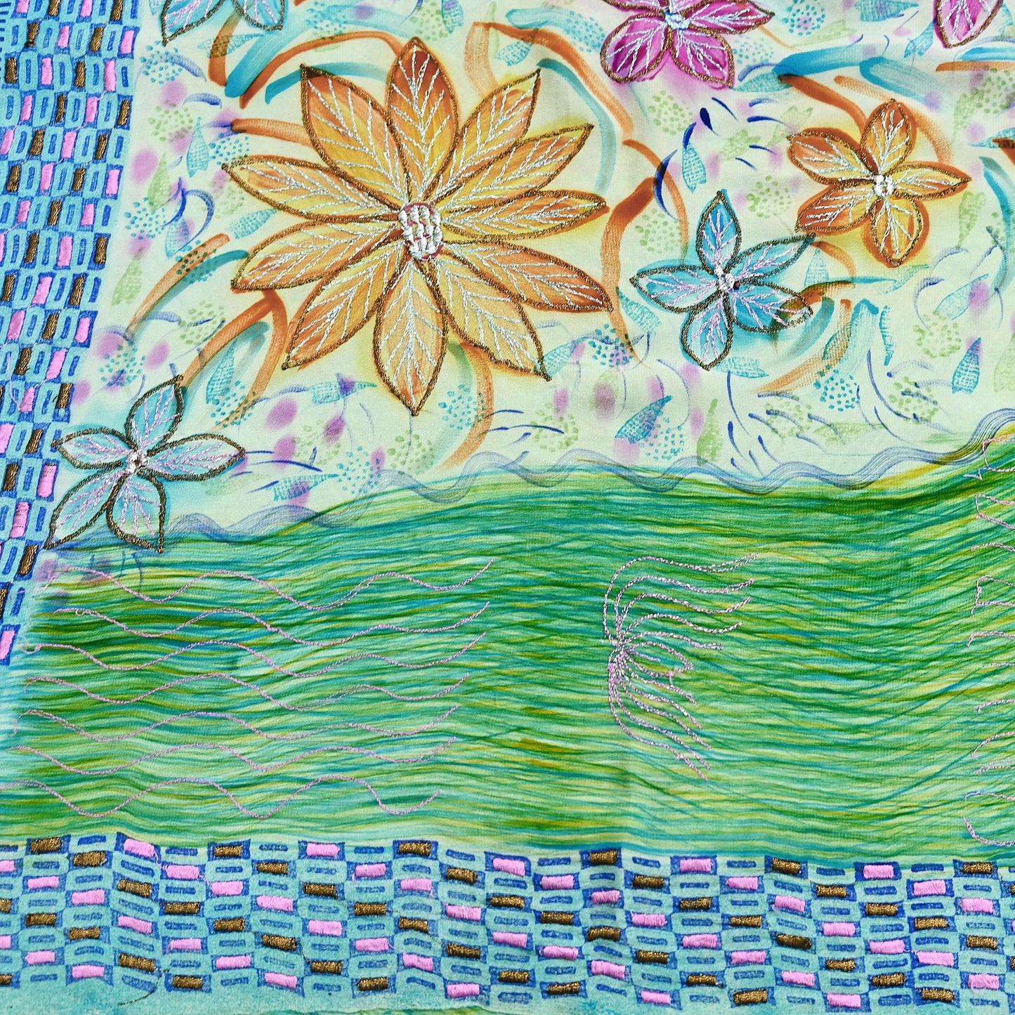 Indian Vintage Sari Pure Crepe Silk Hand Embroidered Saree 5yd Sewing Floral Craft Fabric Sequins Dress making Crafting Quilting