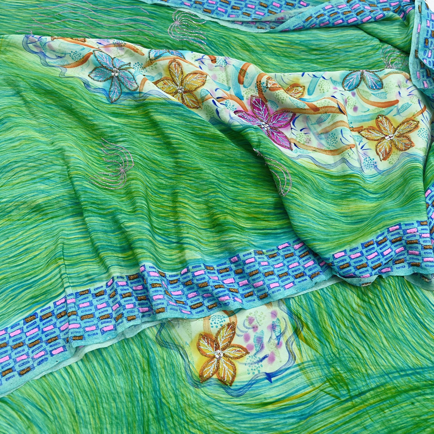 Indian Vintage Sari Pure Crepe Silk Hand Embroidered Saree 5yd Sewing Floral Craft Fabric Sequins Dress making Crafting Quilting