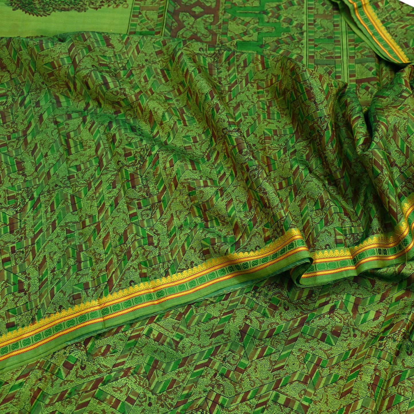 Indian Vintage Sari Green Pure Silk Printed Sarees 5yd Sewing Craft Fabric Dress Making  Soft Floral Wrap Upcycle Used Quilting Crafting