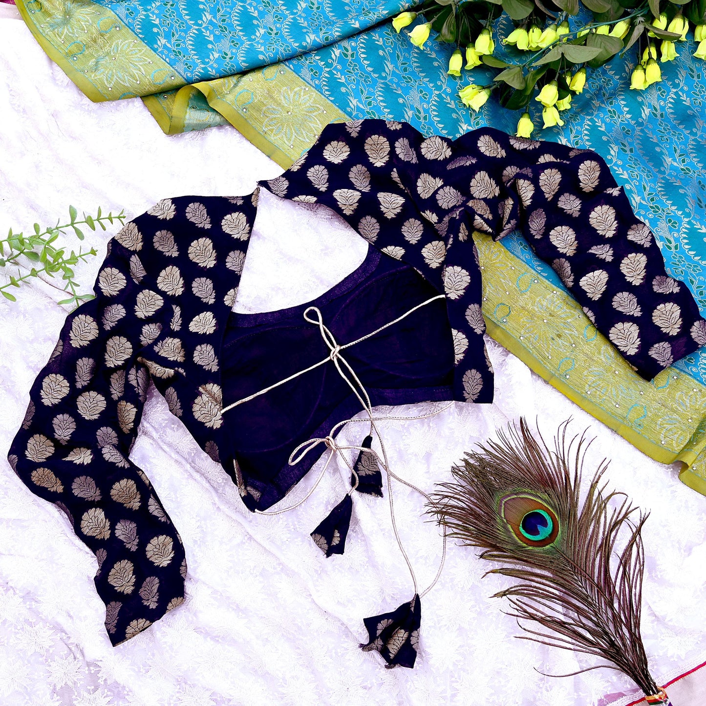 Indian New White Pure Georgette Silk Hand Woven Padded Blouse/Top/Crop Party wear Bollywood One Of a Kind Blouse