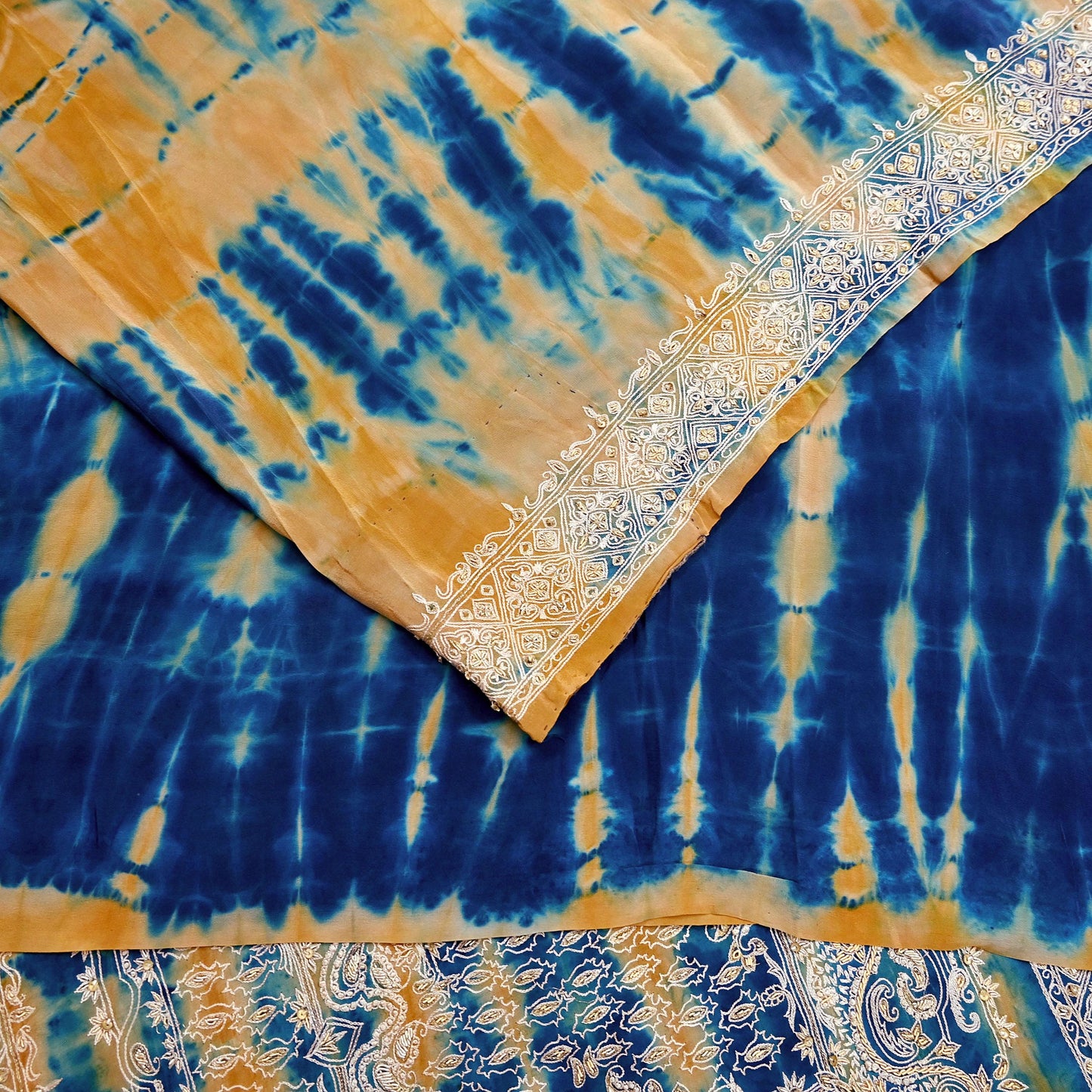 Indian Vintage Saree Pure Crepe Silk Hand Embroidered Tie-Dye Sari Fabric 5yard Sewing Craft Fabric Ethnic Dressmaking Crafting Zardozi Zari