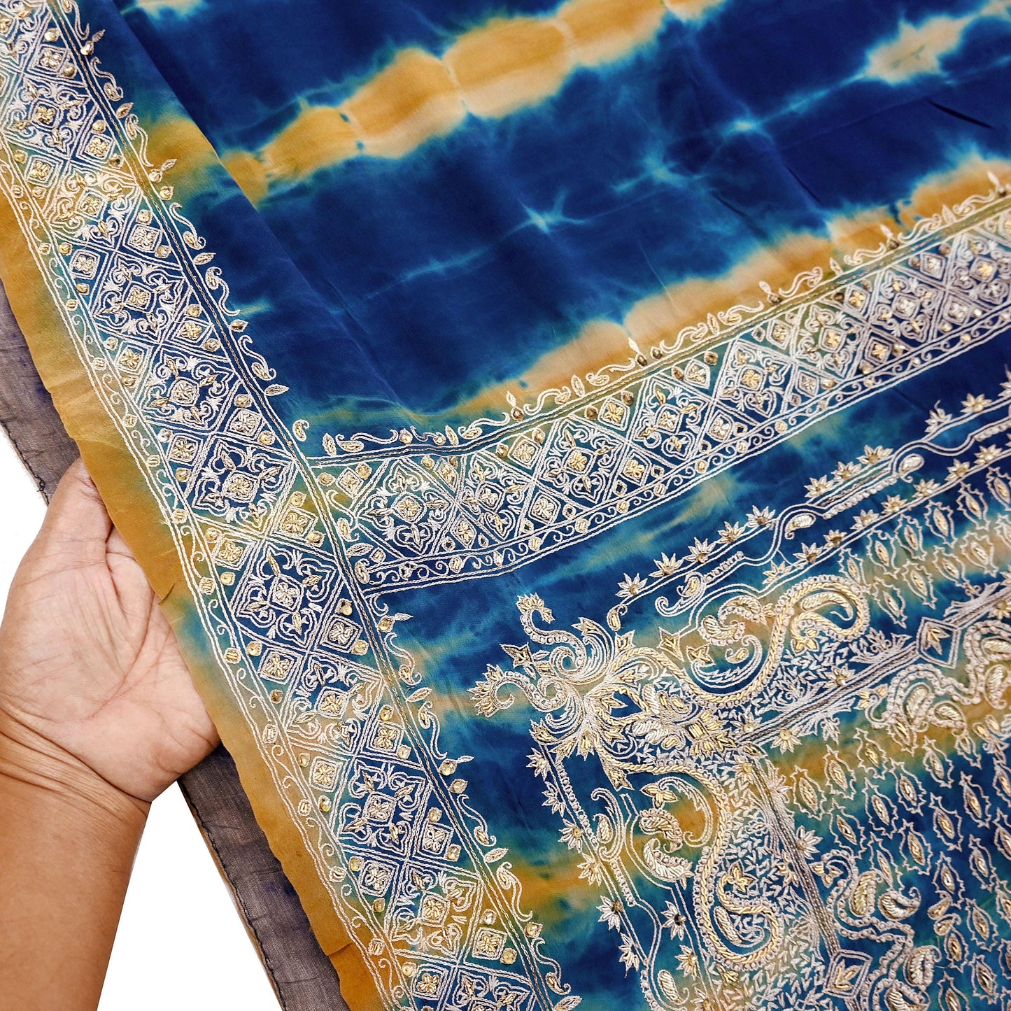 Indian Vintage Saree Pure Crepe Silk Hand Embroidered Tie-Dye Sari Fabric 5yard Sewing Craft Fabric Ethnic Dressmaking Crafting Zardozi Zari