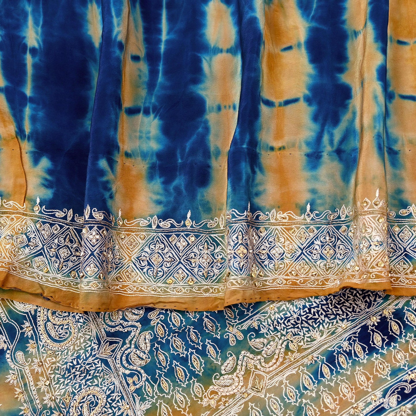 Indian Vintage Saree Pure Crepe Silk Hand Embroidered Tie-Dye Sari Fabric 5yard Sewing Craft Fabric Ethnic Dressmaking Crafting Zardozi Zari