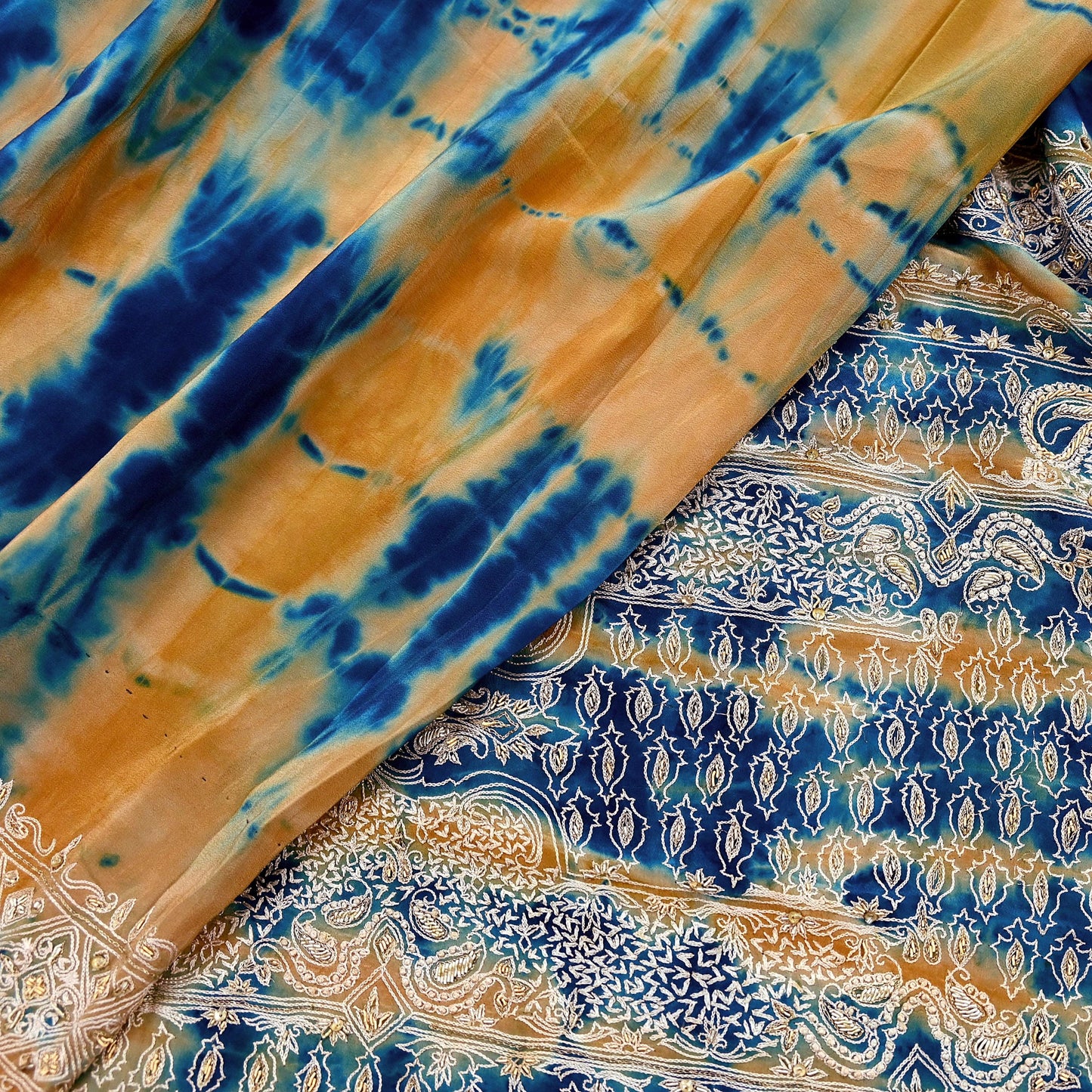 Indian Vintage Saree Pure Crepe Silk Hand Embroidered Tie-Dye Sari Fabric 5yard Sewing Craft Fabric Ethnic Dressmaking Crafting Zardozi Zari