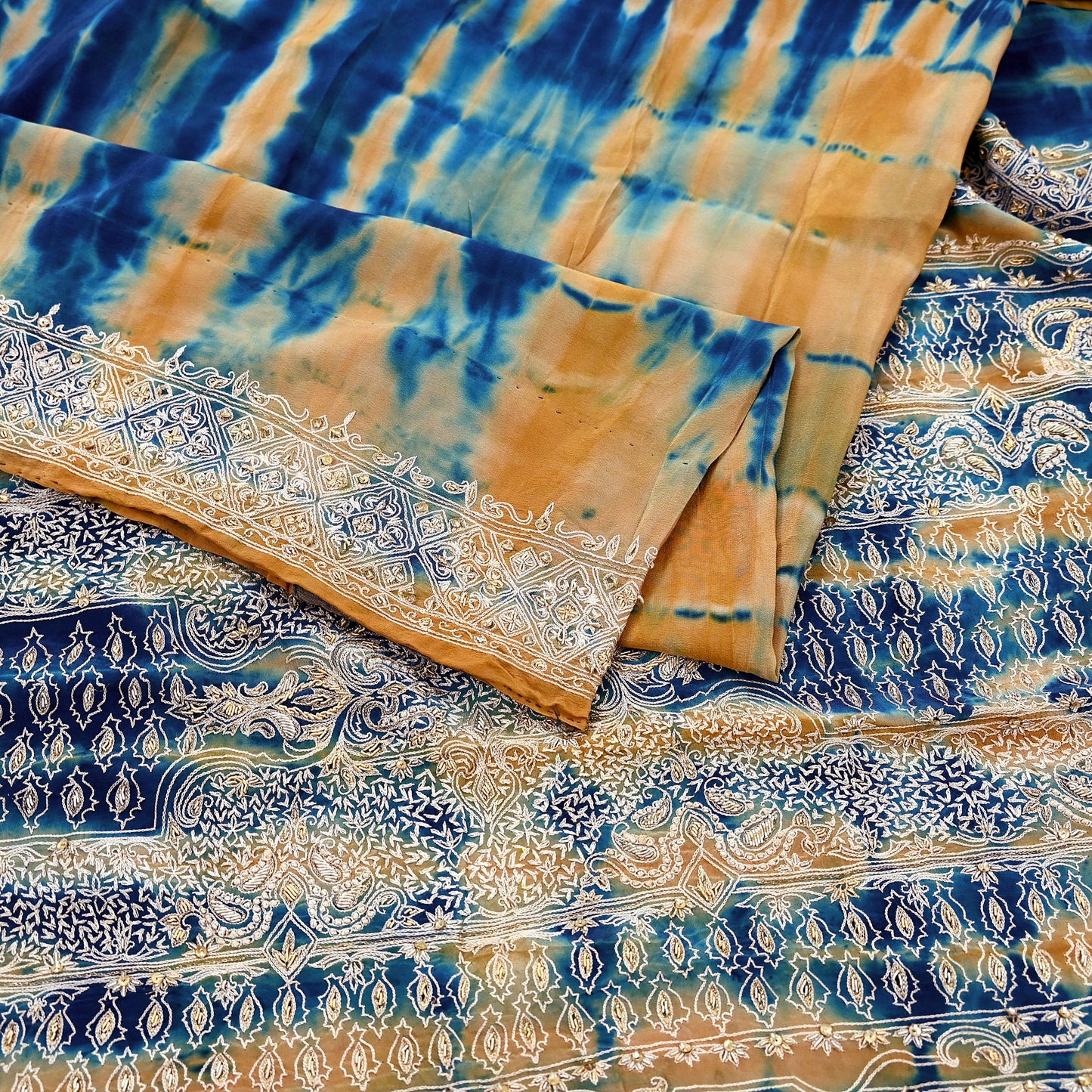 Indian Vintage Saree Pure Crepe Silk Hand Embroidered Tie-Dye Sari Fabric 5yard Sewing Craft Fabric Ethnic Dressmaking Crafting Zardozi Zari