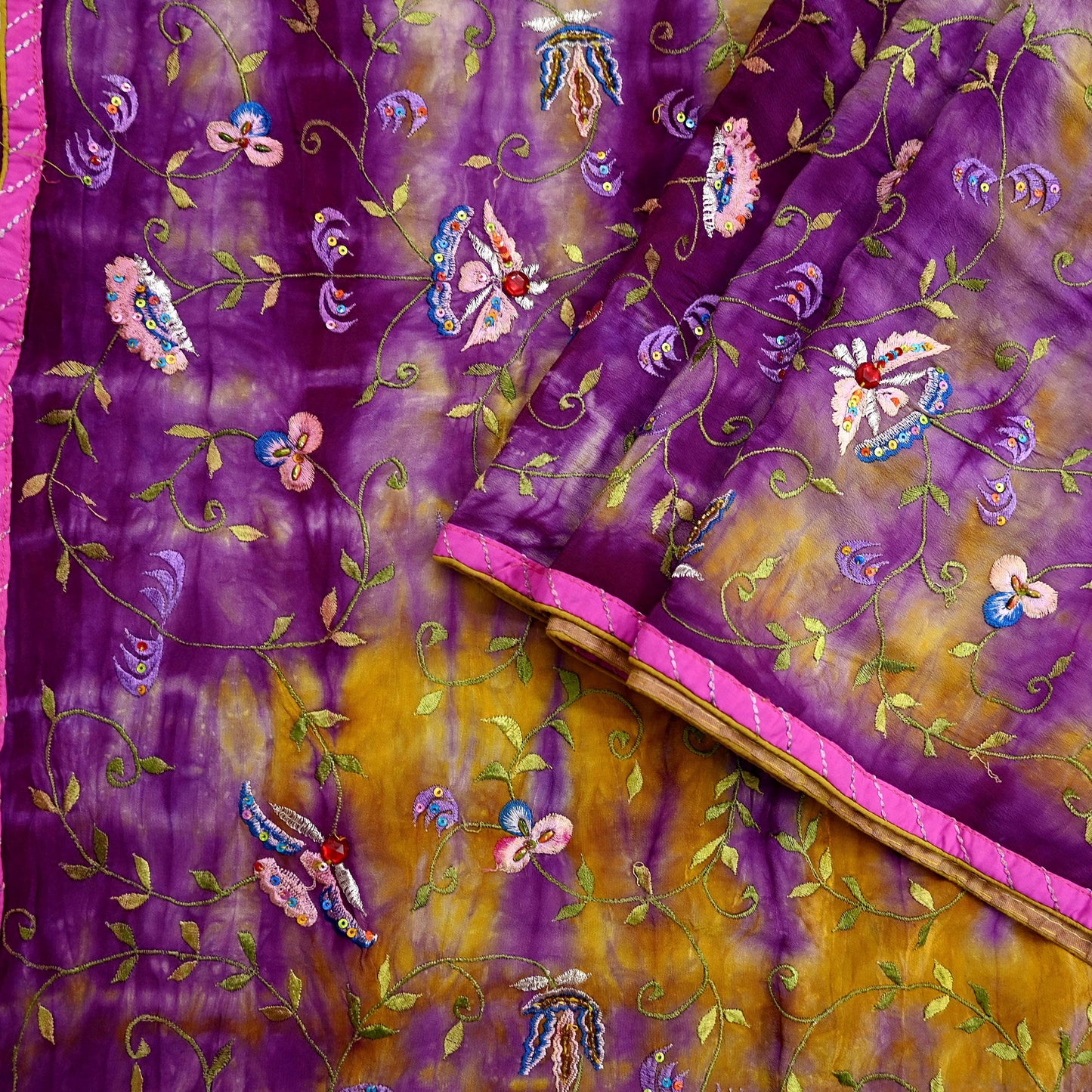 Indian Vintage Saree Purple & Yellow Pure Crepe Silk Hand Embroidered Tie-Dye Sari Fabric 5yard Sewing Craft Fabric Ethnic Dressmaking