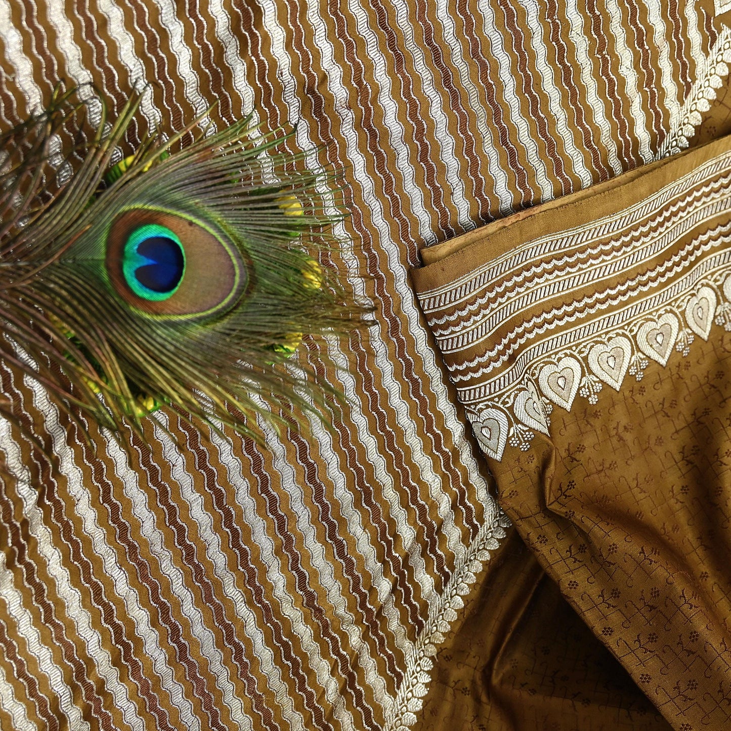 Indian Vintage Sari Green Heavy Pure Satin Silk Woven Banarasi Tanchoi Saree 5Yd Ethnic Craft Fabric Upcycle Bridal Heavy Sarees