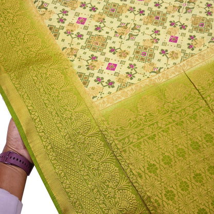 Vintage Heavy Sari Green & Ivory Hand Woven Printed Artificial Silk Sarees Zari 5Yd Floral Craft Fabric Dress making Crafting Quilting