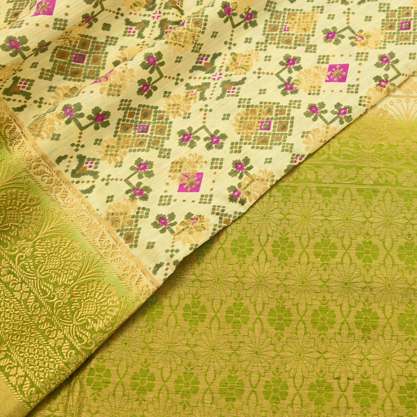 Vintage Heavy Sari Green & Ivory Hand Woven Printed Artificial Silk Sarees Zari 5Yd Floral Craft Fabric Dress making Crafting Quilting