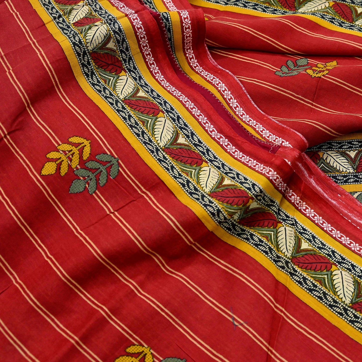 Indian Vintage Sari Purple & Red Block Printed Pure Cotton Saree Craft Fabric 5Yd Sewing Sarong Wrap Boho Floral Crafting Upcycle Quilting