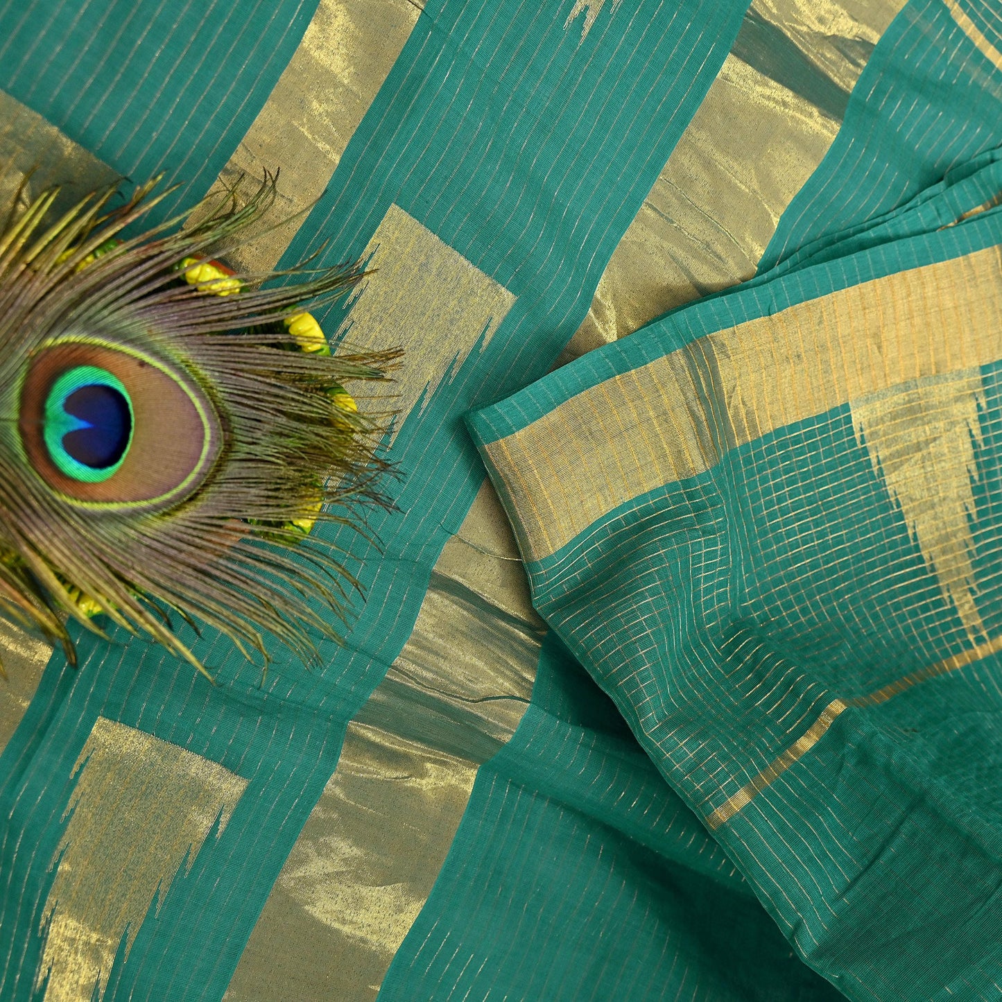 Indian Vintage Sari Green Pure Cotton Hand Woven Saree Craft Fabric 5yd Sewing Ethnic Soft Dress making Quilting Dress Designing Zari