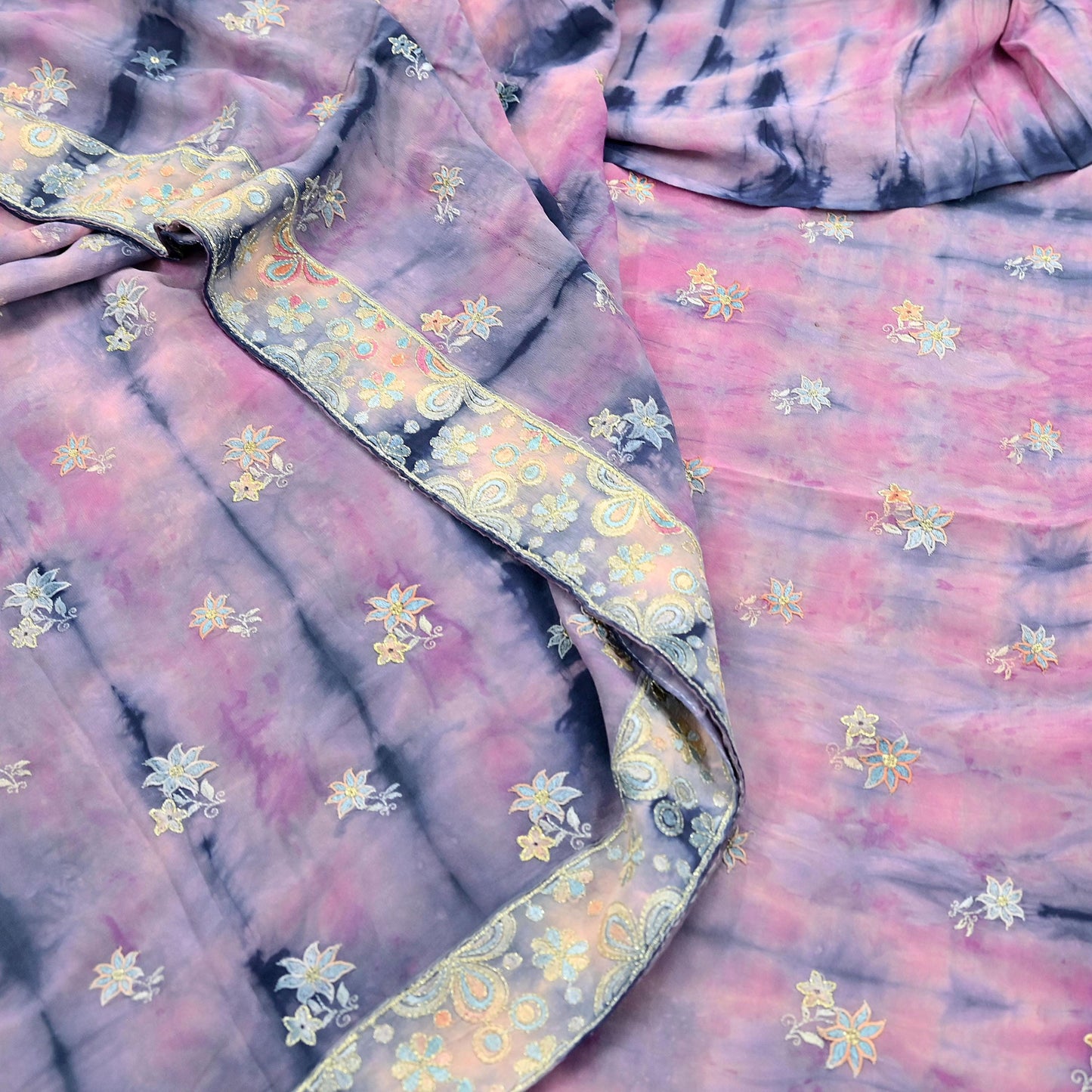 Indian Vintage Saree Pink & Blue Pure Crepe Silk Hand Embroidered Tie-Dye Sari Fabric 5yard Sewing Craft Fabric Ethnic Dressmaking