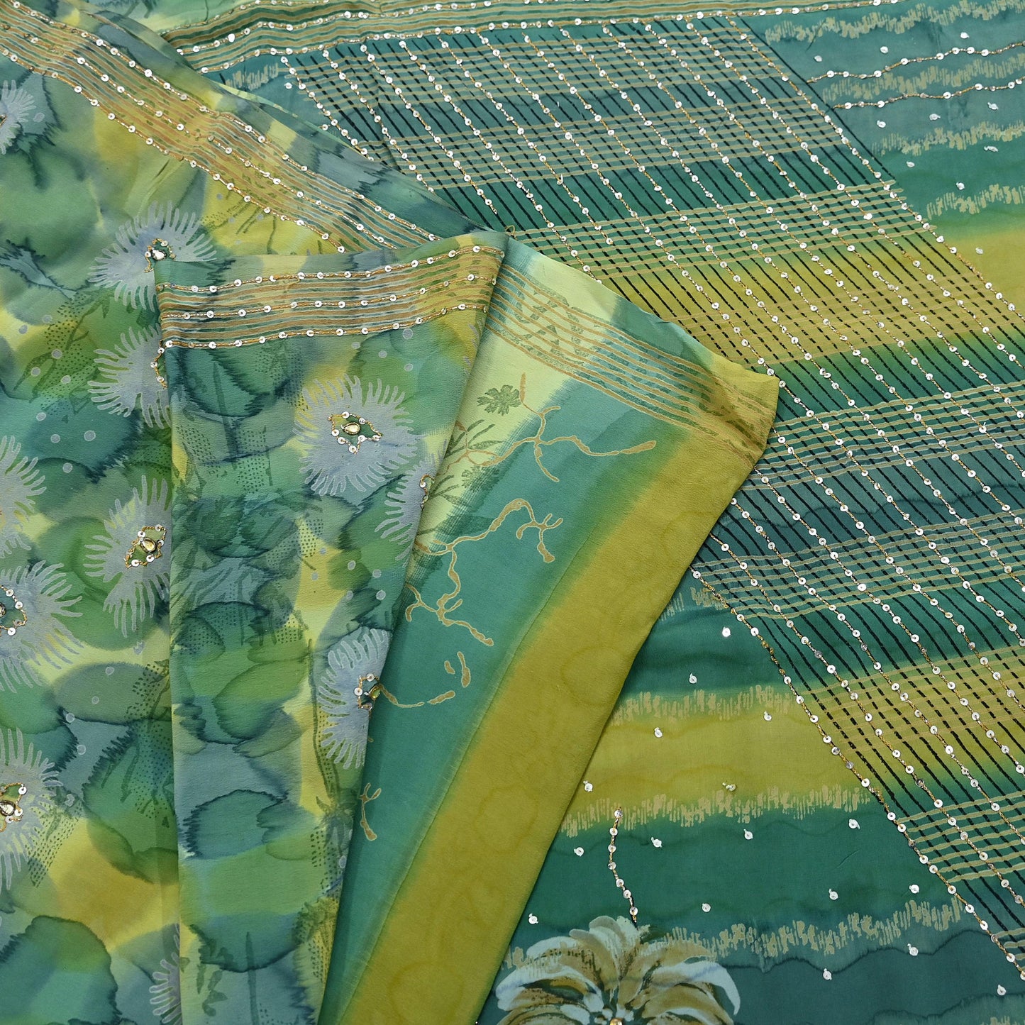 Indian Vintage Sari Green Pure Crepe Silk Hand Embroidered Saree 5yd Sewing Floral Craft Sequins Dress making Crafting Quilting