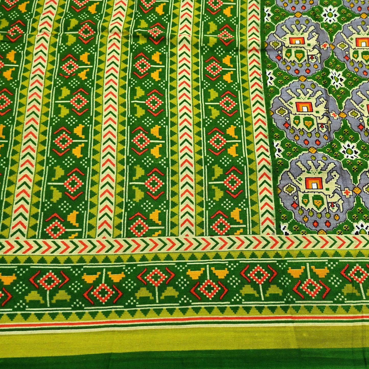 Indian Vintage Green Pure Cotton Saree Traditional Ikat Elephant Print 5 Yard Fabric Lightweight Boho Craft Material