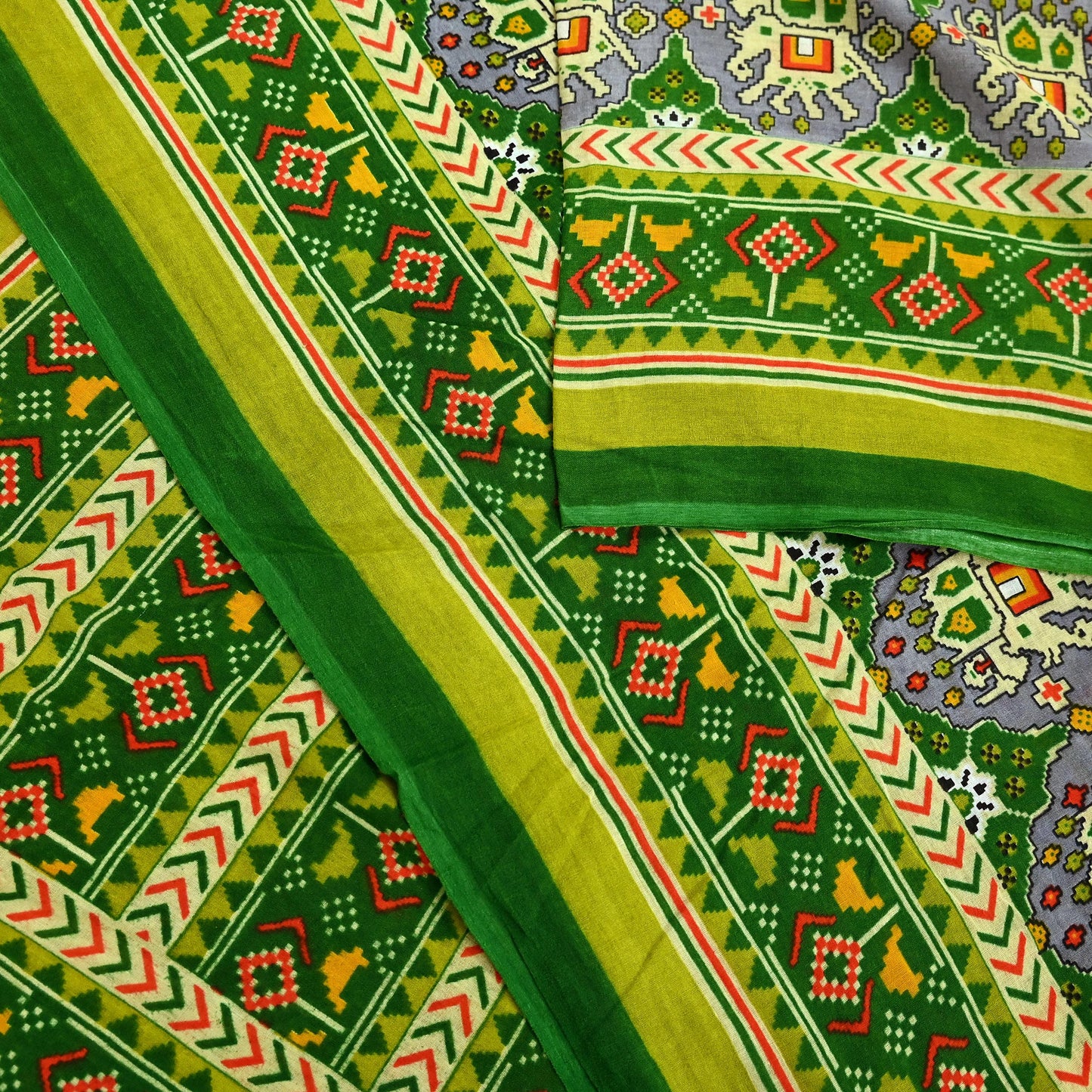 Indian Vintage Green Pure Cotton Saree Traditional Ikat Elephant Print 5 Yard Fabric Lightweight Boho Craft Material