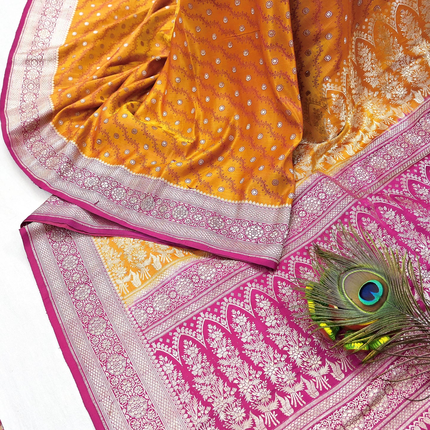 Indian Vintage Sari Heavy Wedding Pure Satin Silk Saffron & Pink saree Banarasi Brocade Saree Golden Zari 5Yard Fabric Ethnic Dressmaking