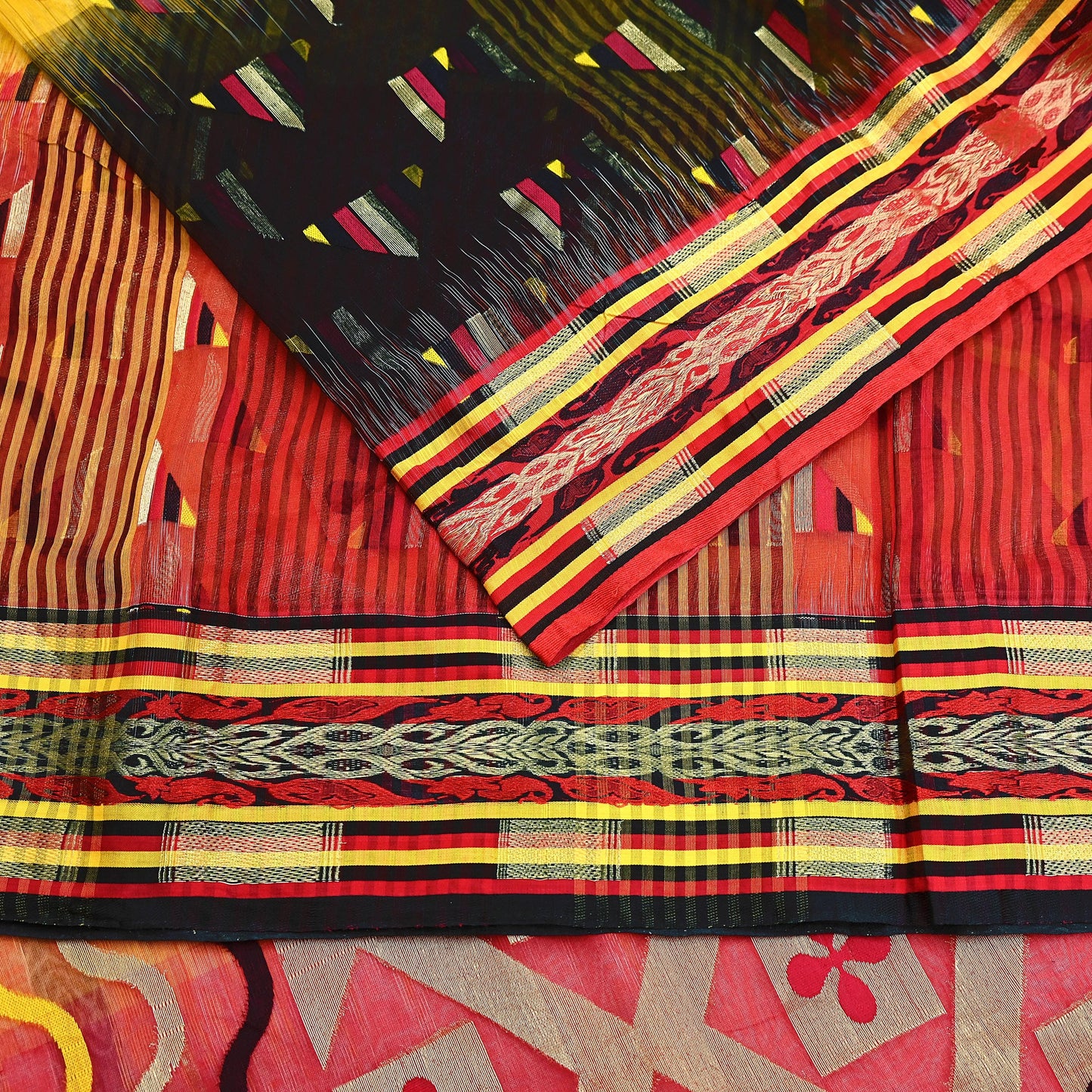 Indian Vintage Jamdani Pure Cotton Saree Handwoven Floral Sari Ethnic 5 Yard Fabric for Dressmaking, Quilting & Upcycling Crafts