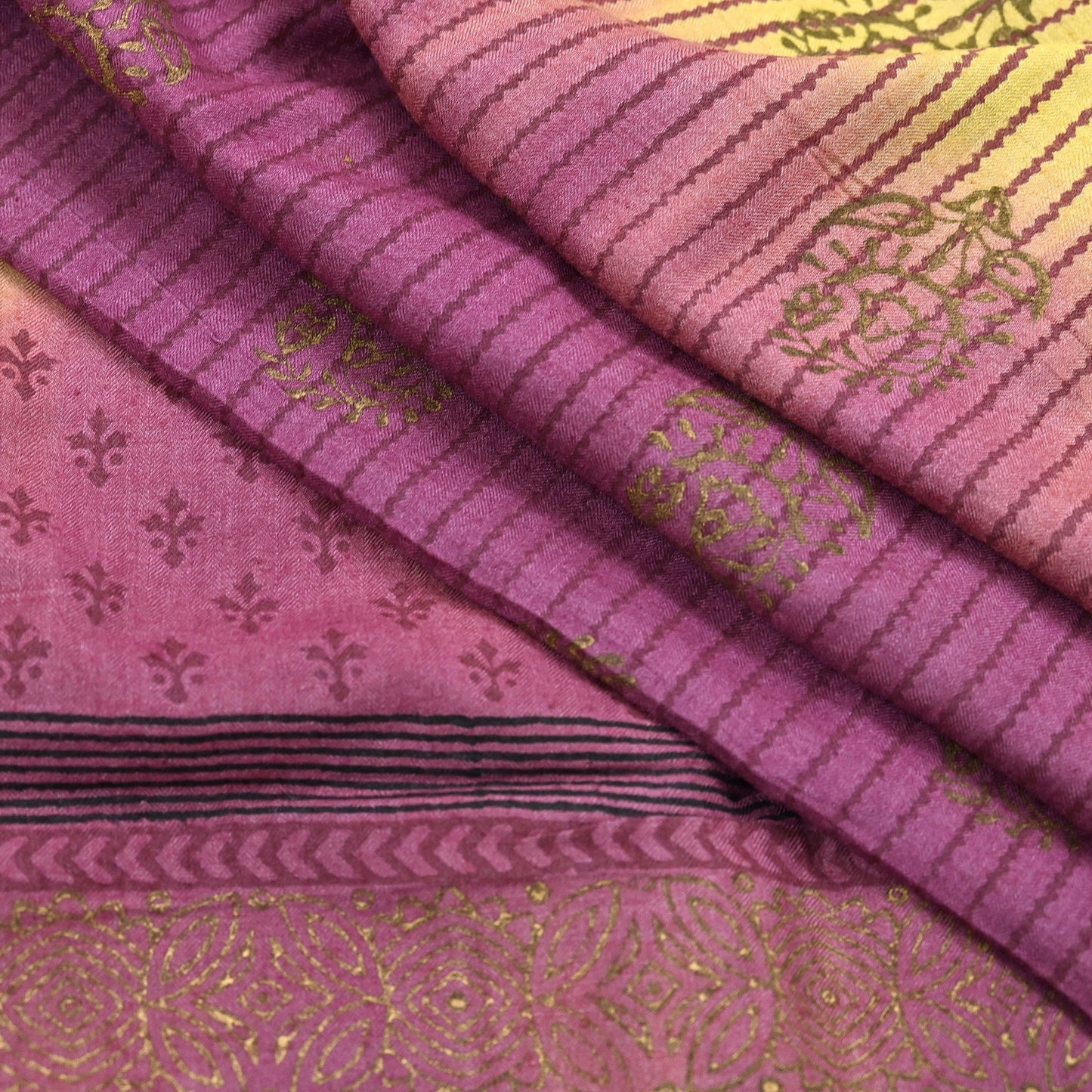 Vintage Indian Maroon & yellow Long Stole Woolen Scarf Dupatta Infinity Scarves Painted Sarong Wrap Craft Fabric Veil Woman Hijab Shawl