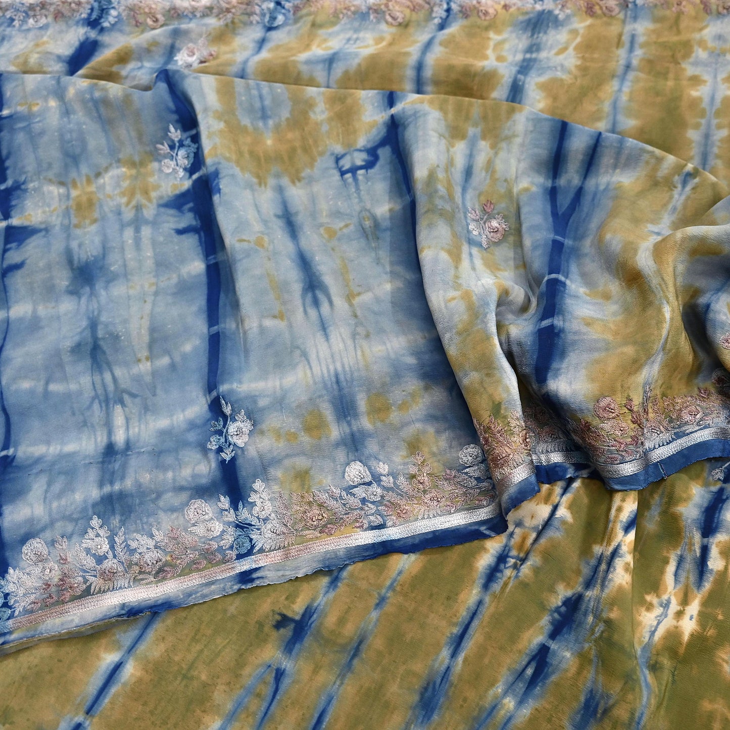 Indian Vintage Saree Pure Crepe Silk Hand Embroidered Tie-Dye Sari Fabric 5yard Sewing Craft Fabric Ethnic Dressmaking Crafting Zari