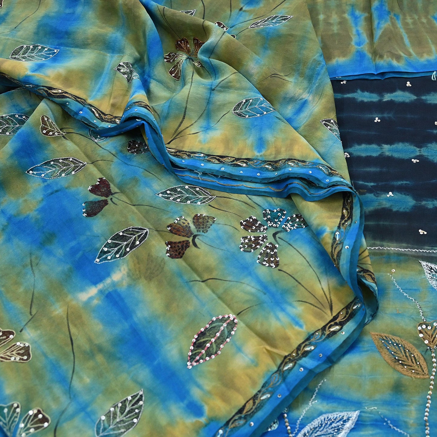 Indian Vintage Saree Pure Crepe Silk Hand Embroidered Tie-Dye Sari Fabric 5yard Sewing Craft Fabric Ethnic Dressmaking Crafting Zari