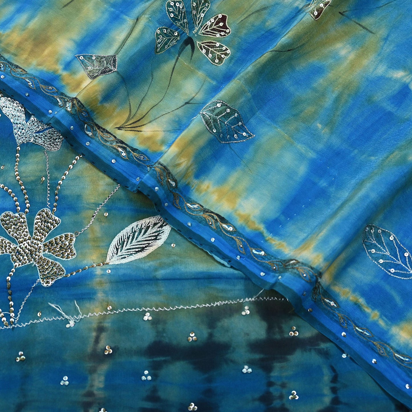 Indian Vintage Saree Pure Crepe Silk Hand Embroidered Tie-Dye Sari Fabric 5yard Sewing Craft Fabric Ethnic Dressmaking Crafting Zari