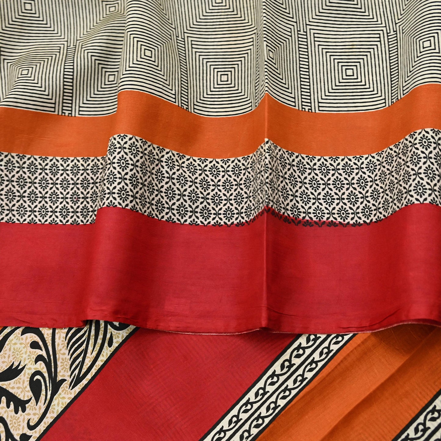 Indian Vintage Sari Ivory & Black Printed Pure Silk Sarees 5yd Sewing Craft Fabric DressMaking Soft Wrap Upcycle Quilting Crafting Used