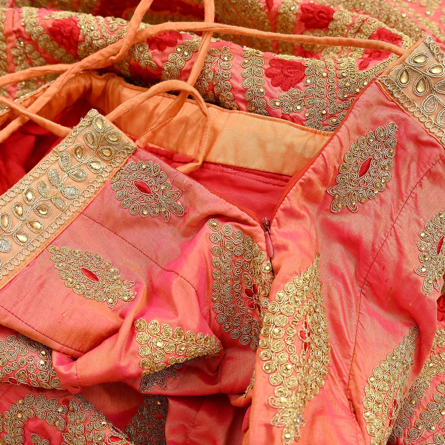 Indian Vintage Red & Peach Net/Mesh Silk Hand Embroidered Lehenga 3pcs Set Bridal Party Wear With Blouse/Dupatta Bollywood Lehenga Zardozi