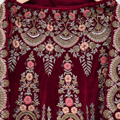 Pre-Owned Designer Anamika Khanna Hand Embroidered Lehenga & Dupatta Set  Maroon Velvet Skirt with Peach Net Dupatta
