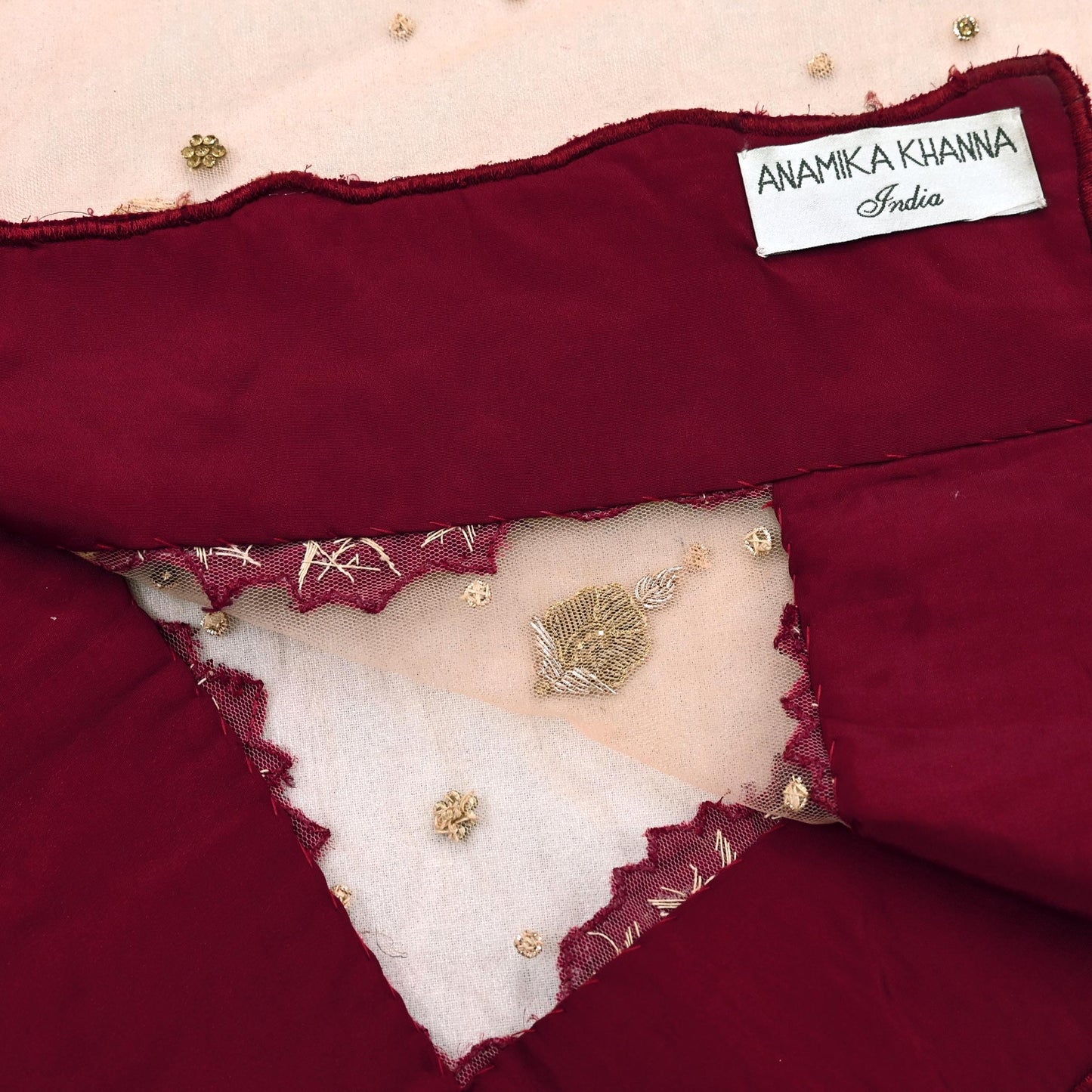 Indian Pre-owned Heavy Wedding Peach Net/Mesh/ Velvet Hand Embroidered Dupatta Designer By Anamika Khanna Bridal Wear