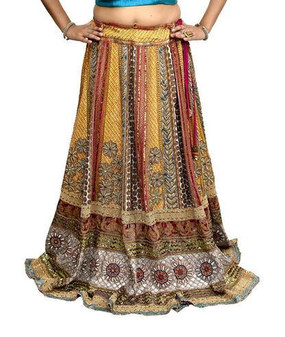 Indian Pre-owned Heavy Wedding Hand Embroidered Lehenga/Skirt Designer By Sabyasachi Zardozi Bridal Wear Floral Design