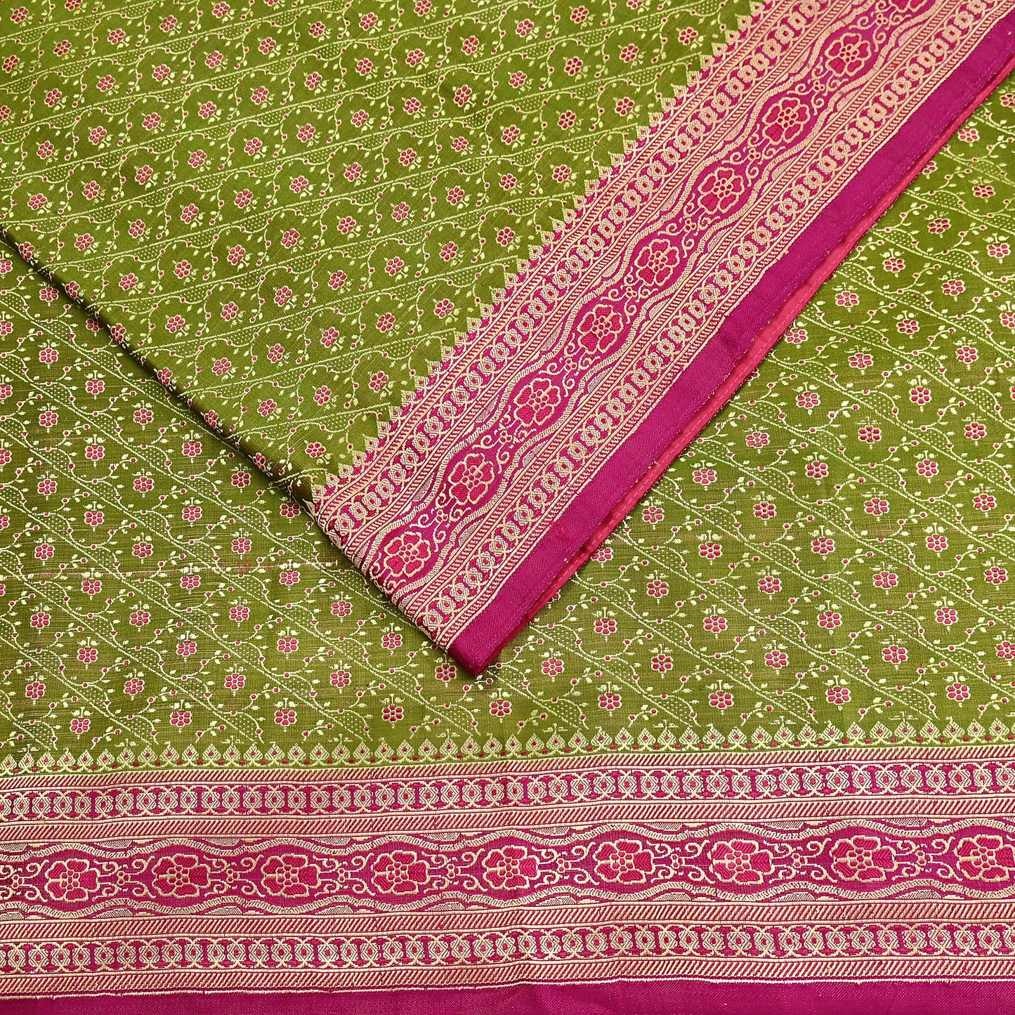 Indian Vintage Sari Purple & Green Heavy Pure Satin Silk Woven Banarasi Tanchoi Saree 5Yd Ethnic Craft Fabric Upcycle Bridal Heavy Sarees