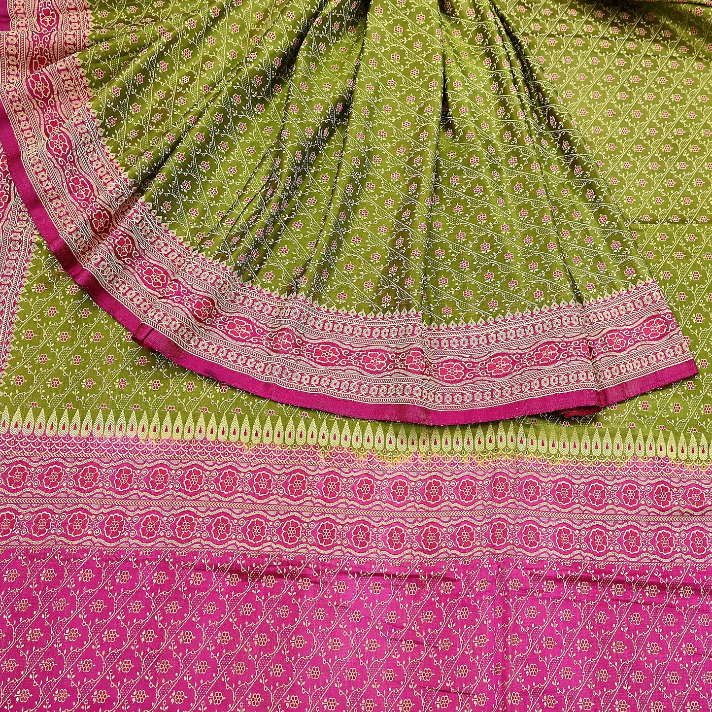Indian Vintage Sari Purple & Green Heavy Pure Satin Silk Woven Banarasi Tanchoi Saree 5Yd Ethnic Craft Fabric Upcycle Bridal Heavy Sarees