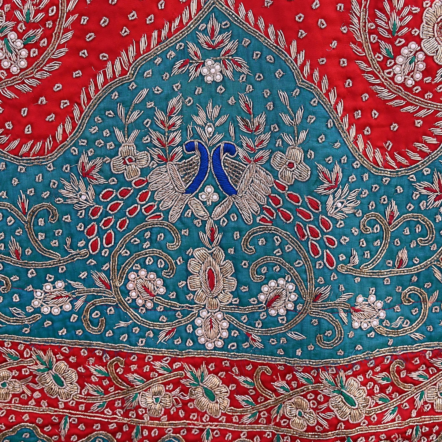 Vintage Anamika Khanna Red Satin Silk Net Hand Embroidered Lehenga Dupatta 2pc Set Zardozi Bridal Wear Indian Wedding Couture Outfit