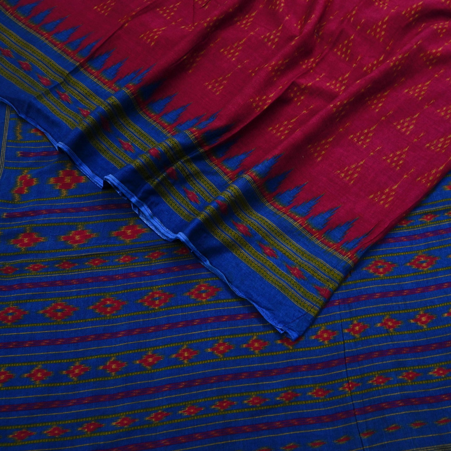 Indian Vintage Blue & Red Saree Ikat Printed Pure Cotton Sari Craft Fabric 5Yard Sewing Sarong Wrap Boho Dress Making Quilting Upcycle
