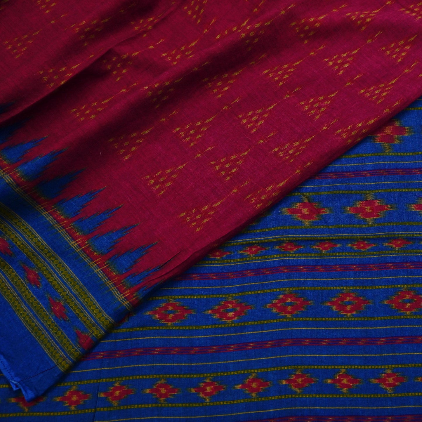 Indian Vintage Blue & Red Saree Ikat Printed Pure Cotton Sari Craft Fabric 5Yard Sewing Sarong Wrap Boho Dress Making Quilting Upcycle
