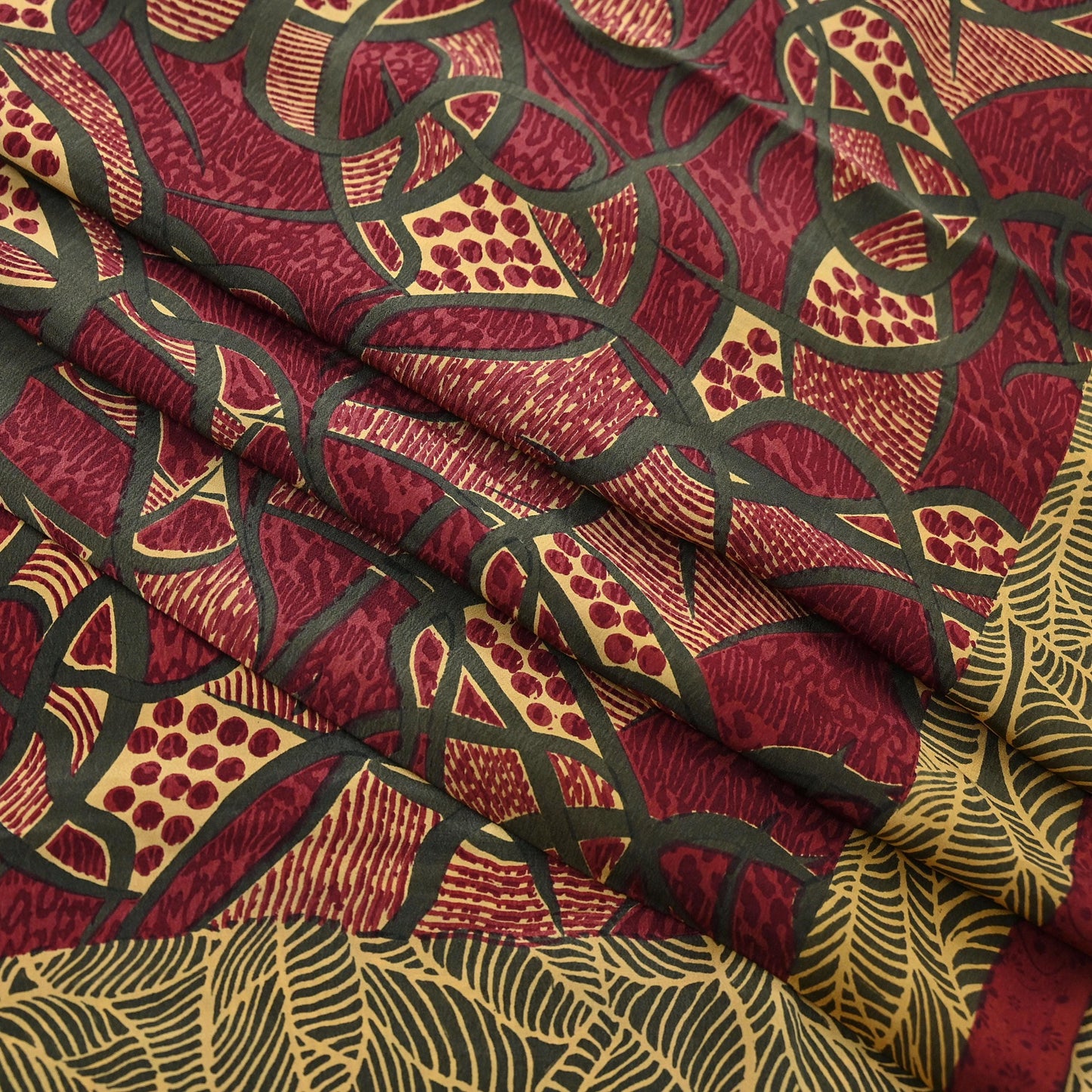 Indian Vintage Sari Maroon & Green Pure Crepe Silk Block Printed Saree 5yard Sewing Quilting Floral Soft Craft Fabric Wrap