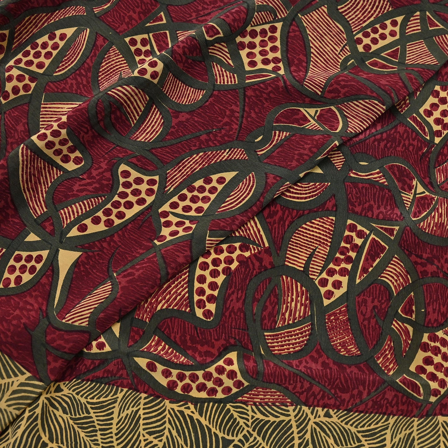 Indian Vintage Sari Maroon & Green Pure Crepe Silk Block Printed Saree 5yard Sewing Quilting Floral Soft Craft Fabric Wrap