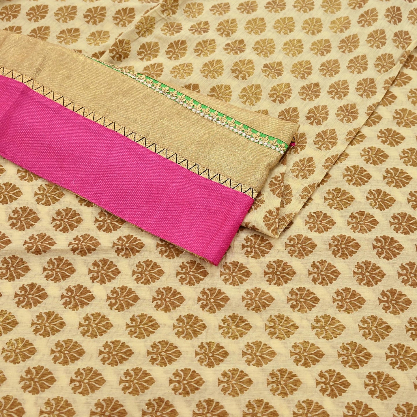 Indian Vintage Saree Beige Hand Woven Pure Silk Sari Craft Fabric 5Yd Ethnic Floral Golden Zari Dress making For Crafting Quilting