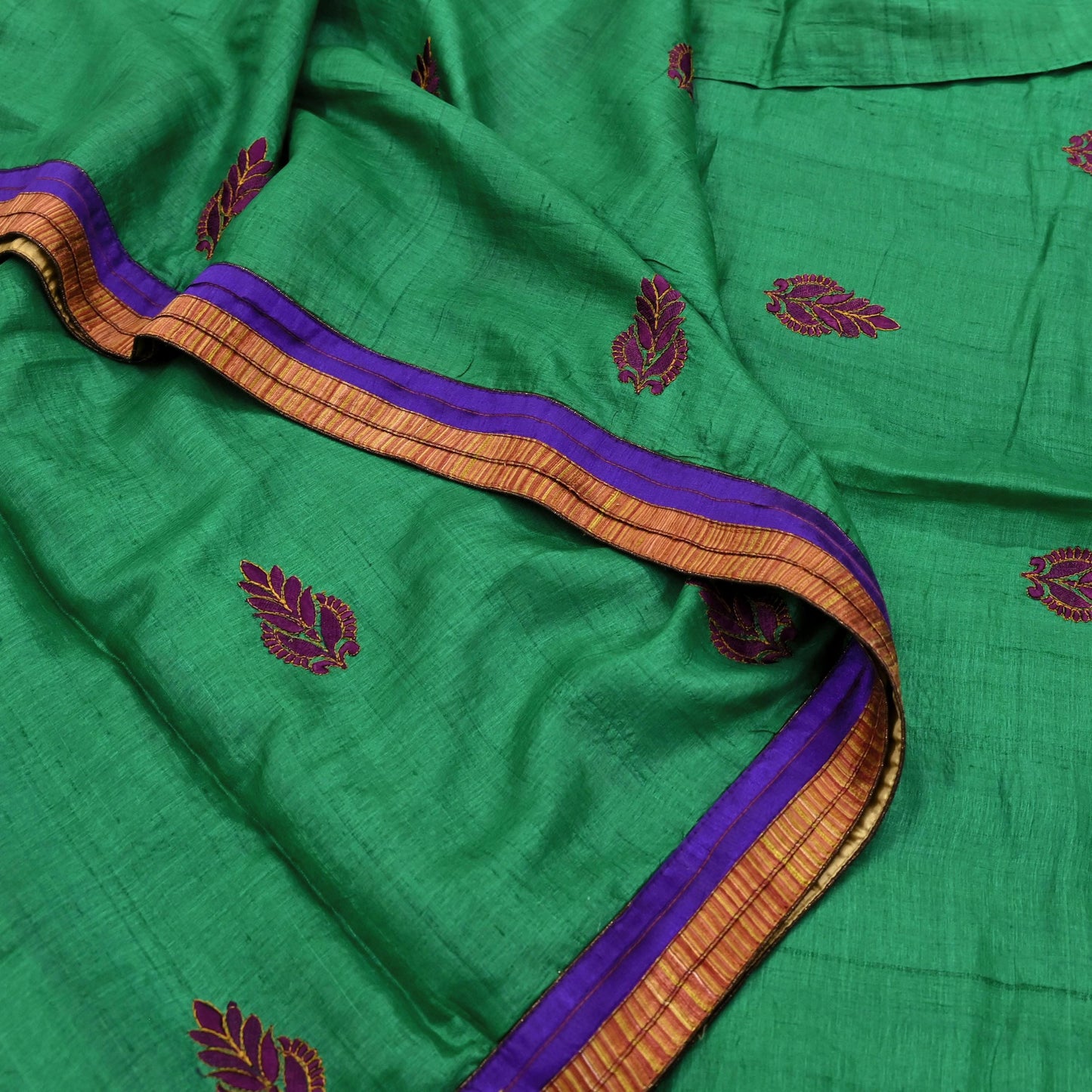 Indian Vintage Green Saree Pure Khadi Silk Handloom Hand Beaded Sari Craft Fabric 6yd Ethnic Fringes Dress making Crafting Quilting Used