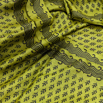 Indian Vintage Green Sari Pure Silk Hand Embroidered Sarees 5Yd Craft Fabric Sewing soft Quilting Crafting Upcycle Ethnic Bollywood sarees