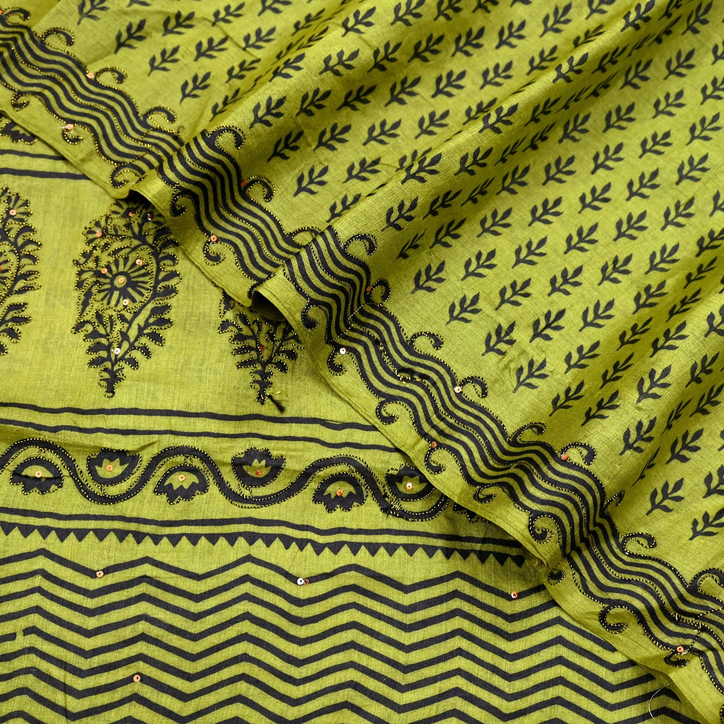 Indian Vintage Green Sari Pure Silk Hand Embroidered Sarees 5Yd Craft Fabric Sewing soft Quilting Crafting Upcycle Ethnic Bollywood sarees