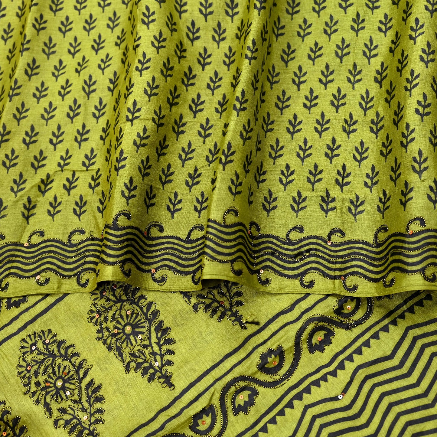 Indian Vintage Green Sari Pure Silk Hand Embroidered Sarees 5Yd Craft Fabric Sewing soft Quilting Crafting Upcycle Ethnic Bollywood sarees