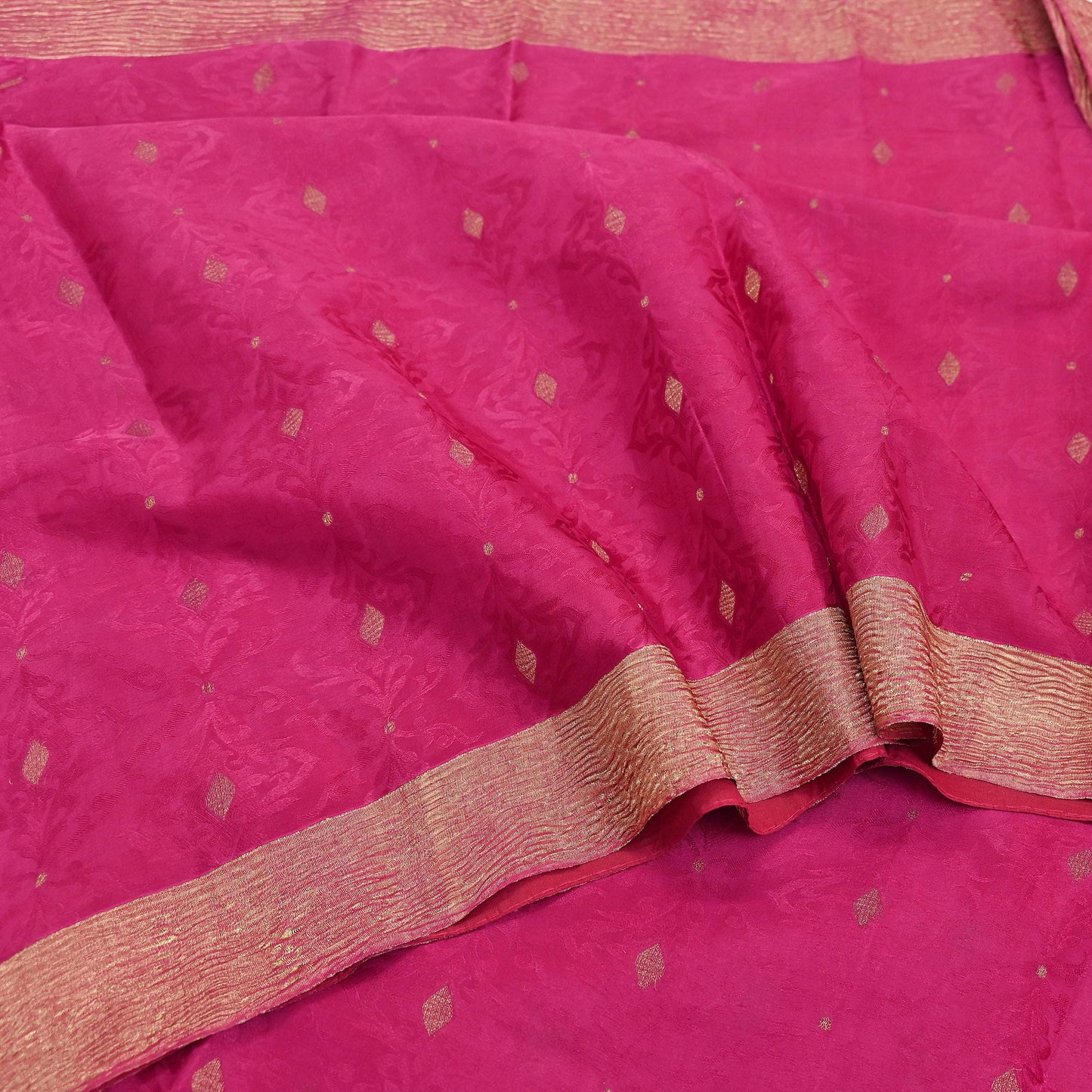 Indian Vintage Sari Pink Hand Woven Printed Sari 100% Pure Crepe Silk Sarees Craft Fabric 5yd Soft Zari Dress making Quilting Used