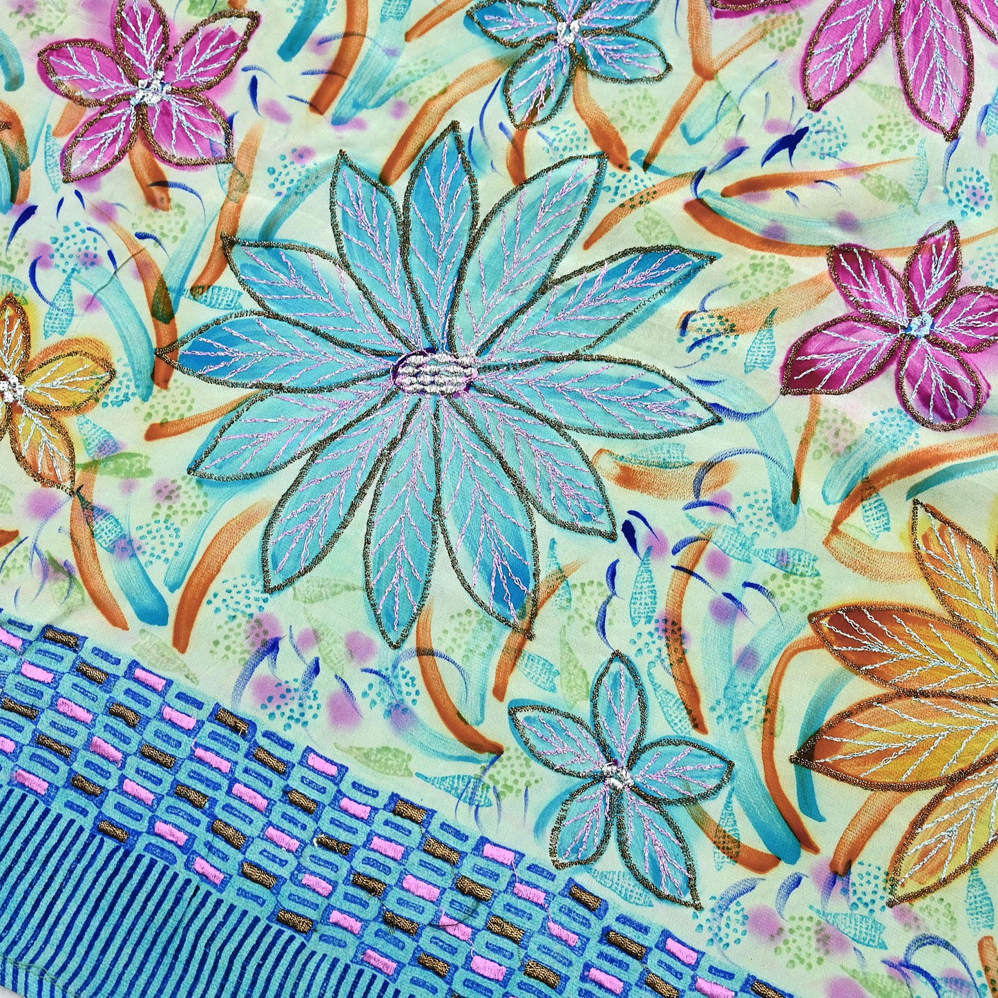 Indian Vintage Sari Pure Crepe Silk Hand Embroidered Saree 5yd Sewing Floral Craft Fabric Sequins Dress making Crafting Quilting