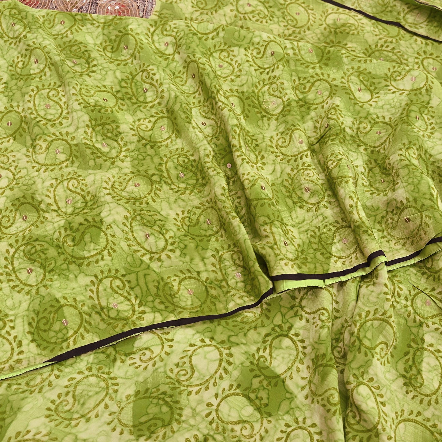 Indian Vintage Sari Green Pure Crepe Silk Hand Embroidered Saree 5yd Sewing Floral Craft Sequins Dress making Crafting Quilting