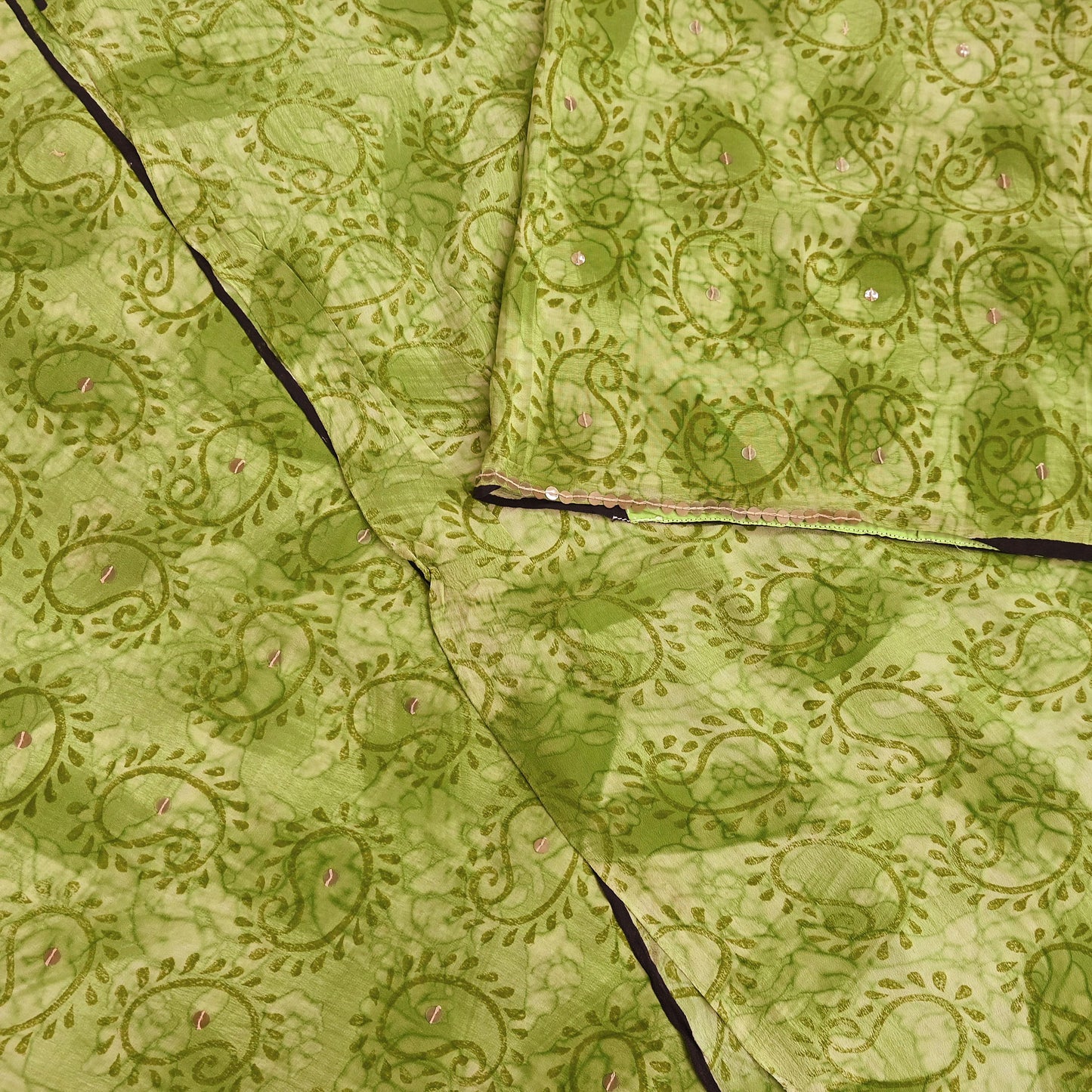 Indian Vintage Sari Green Pure Crepe Silk Hand Embroidered Saree 5yd Sewing Floral Craft Sequins Dress making Crafting Quilting