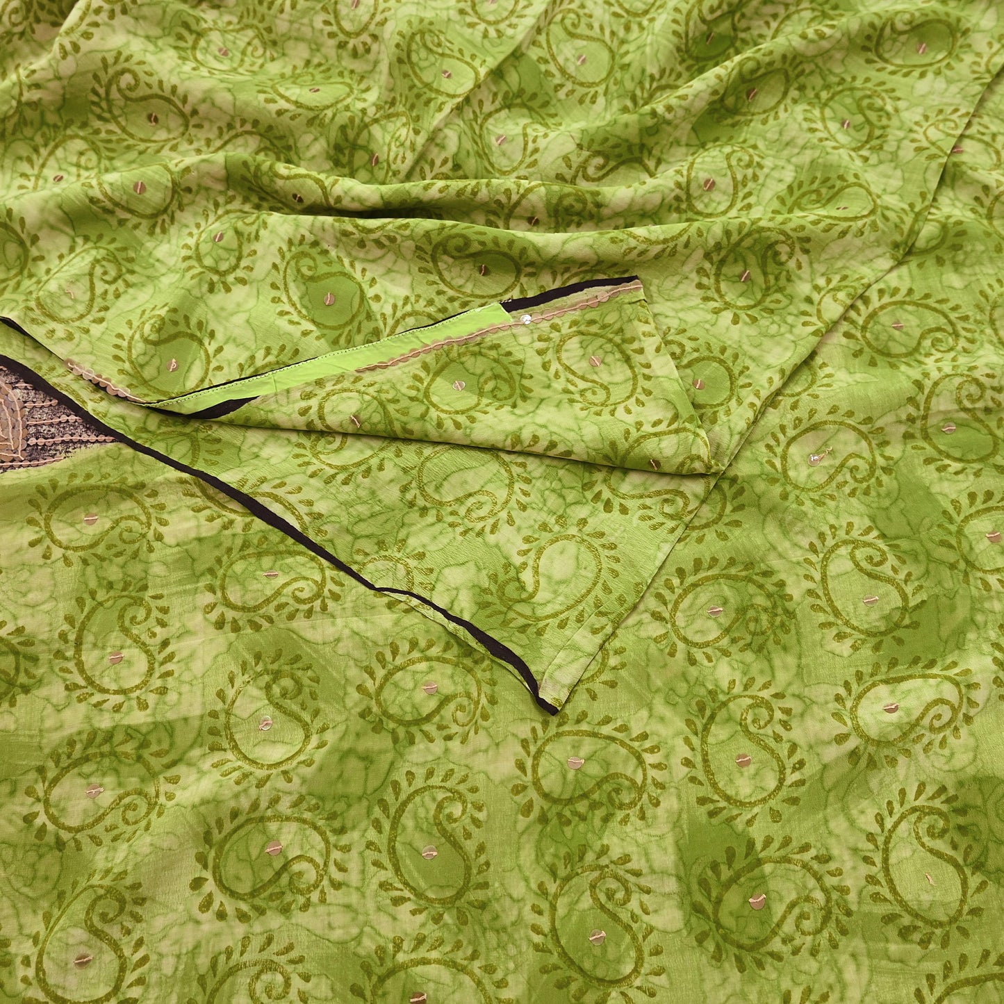 Indian Vintage Sari Green Pure Crepe Silk Hand Embroidered Saree 5yd Sewing Floral Craft Sequins Dress making Crafting Quilting