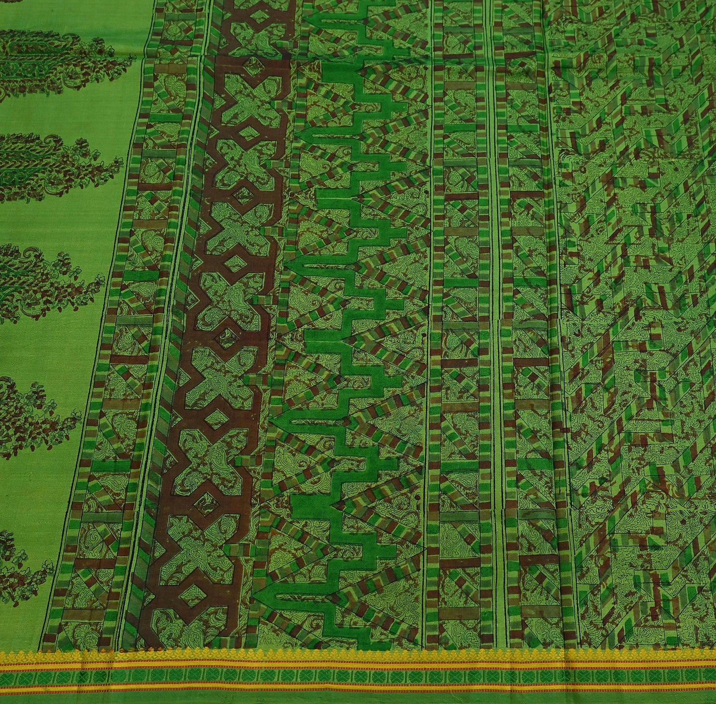 Indian Vintage Sari Green Pure Silk Printed Sarees 5yd Sewing Craft Fabric Dress Making  Soft Floral Wrap Upcycle Used Quilting Crafting